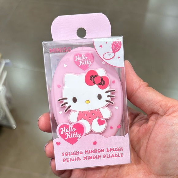 Hello Kitty Pink Compact Mirror Brush - Picture 1 of 3